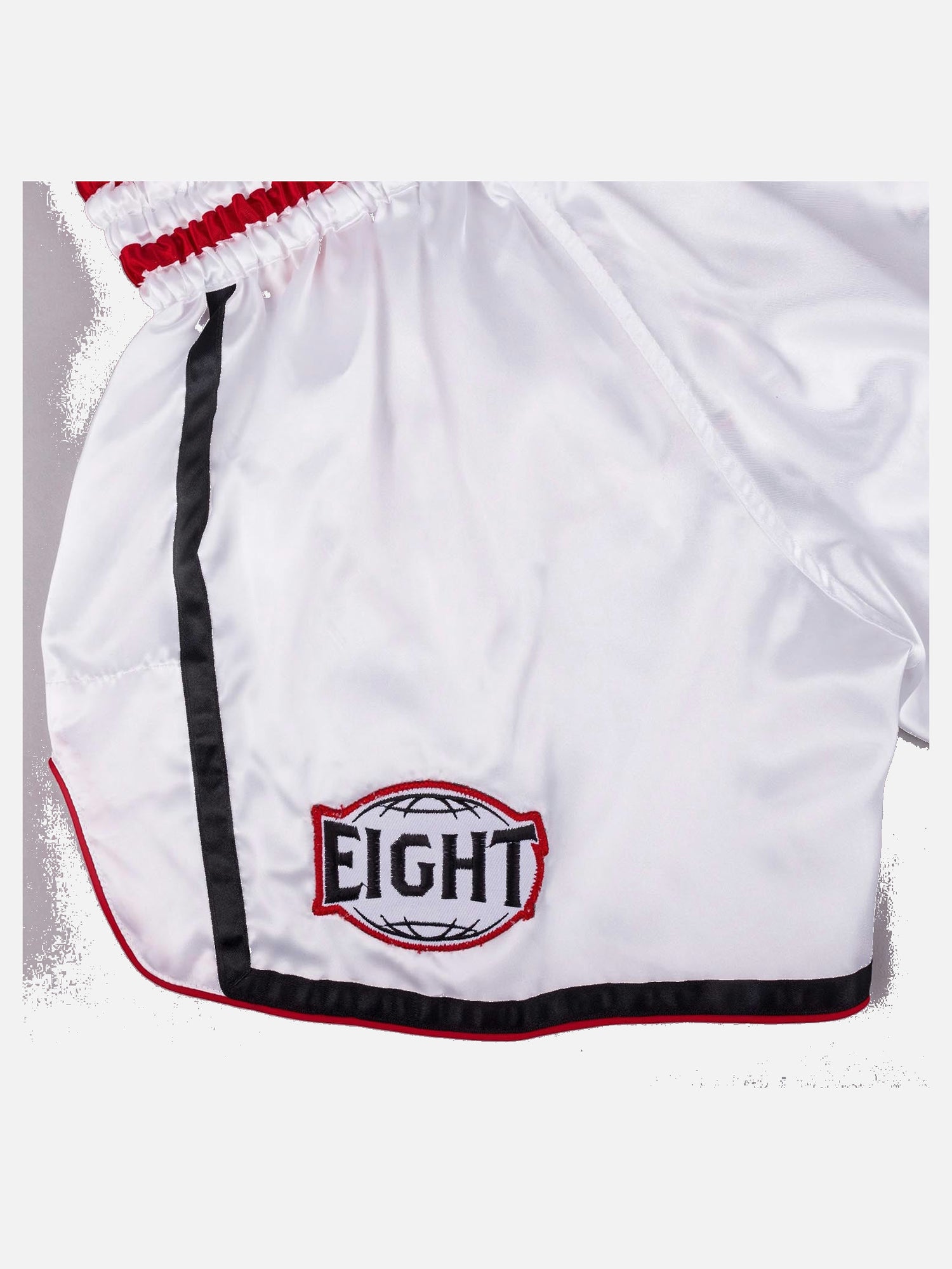 Muay Thai trenky 8 WEAPONS Bangkok – Bílé/Černé