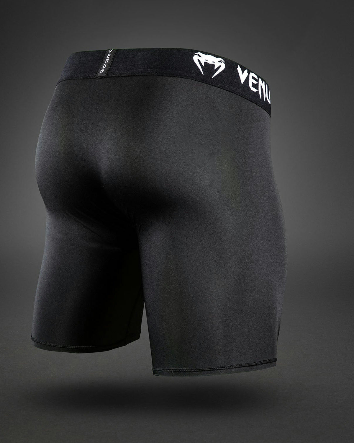 Kompresní kraťasy Venum MX – Černé/Bílé