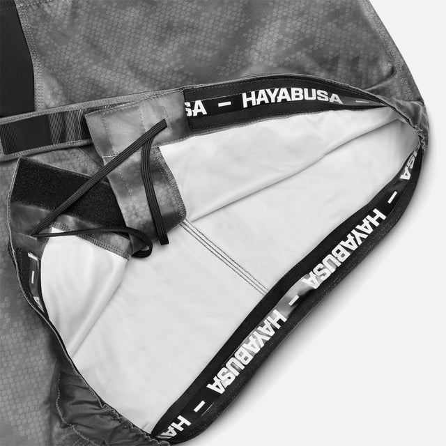 Hayabusa MMA-shorts Hex Mid-Thigh – Grå