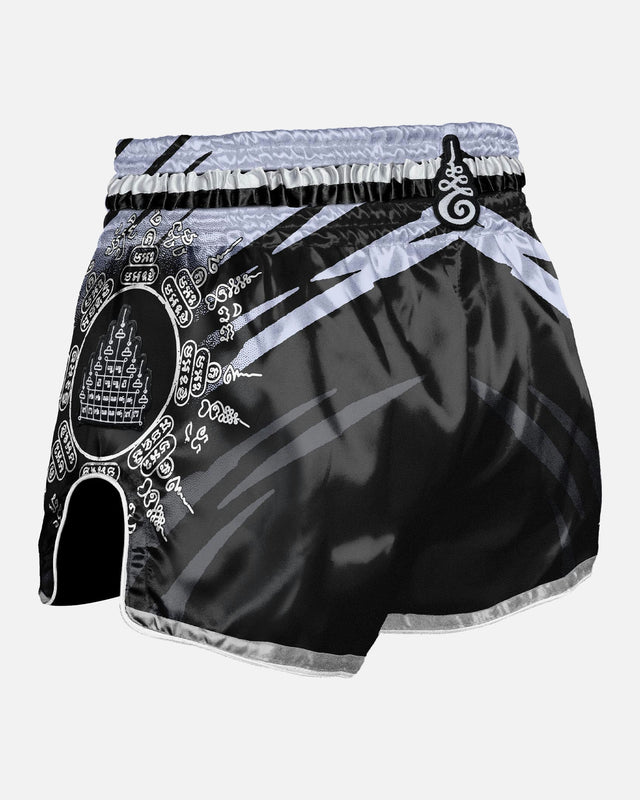 8 WEAPONS Muay Thai shorts 8 Ways Yant – Sort/Sølv