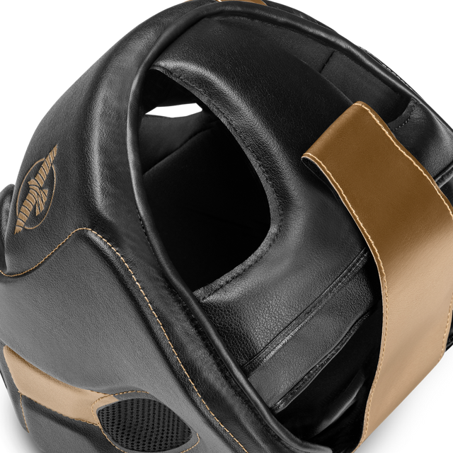 Capacete de boxe Hayabusa T3 com proteção das maçãs do rosto – Preto/Ouro