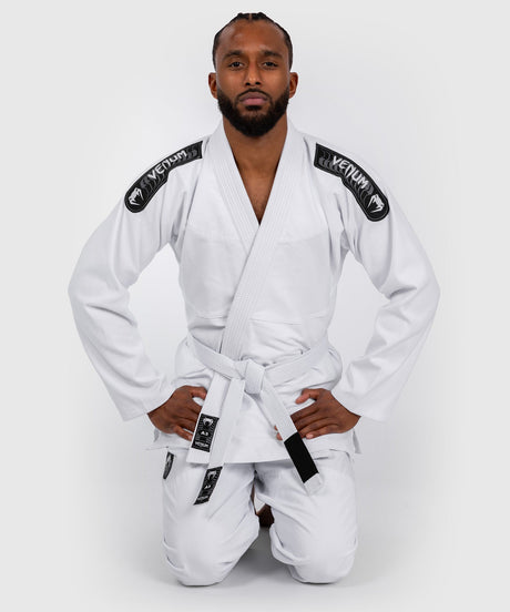 Venum BJJ Gi First - Vit - inkl. vitt bälte - BJJ-gis