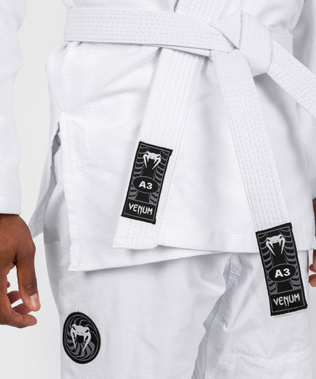 Venum BJJ Gi First - Vit - inkl. vitt bälte - BJJ-gis