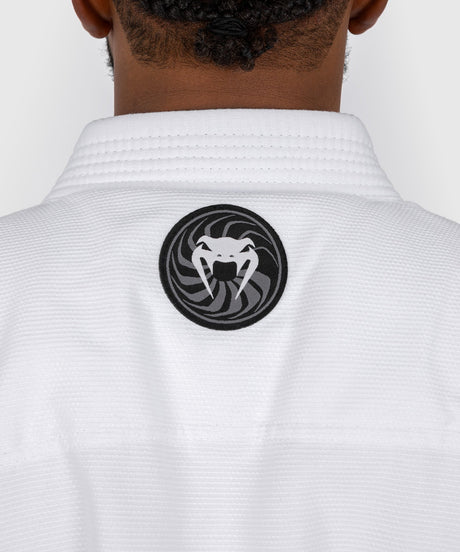 Venum BJJ Gi First - Vit - inkl. vitt bälte - BJJ-gis