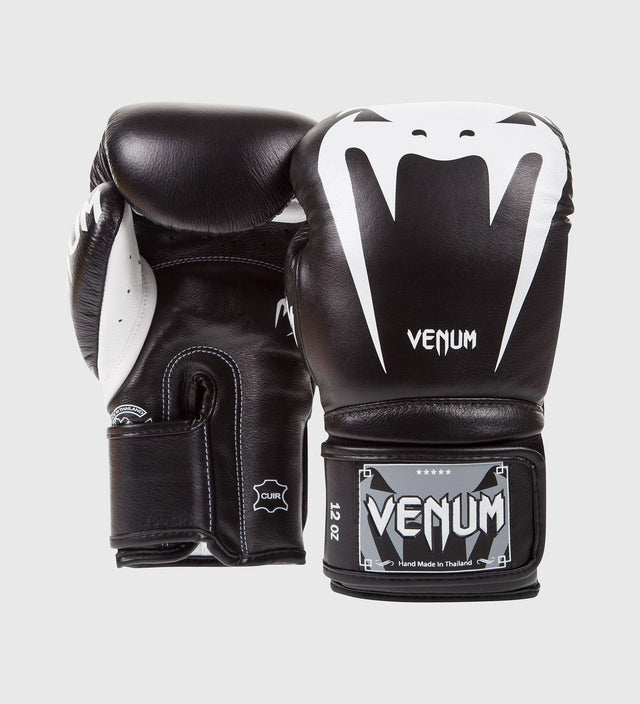 Boxerské rukavice Venum Giant 3.0 – Černé/Bílé – Boxerské rukavice