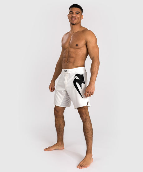 Pantaloni scurți MMA Venum Light 5.0 – Alb/Negru