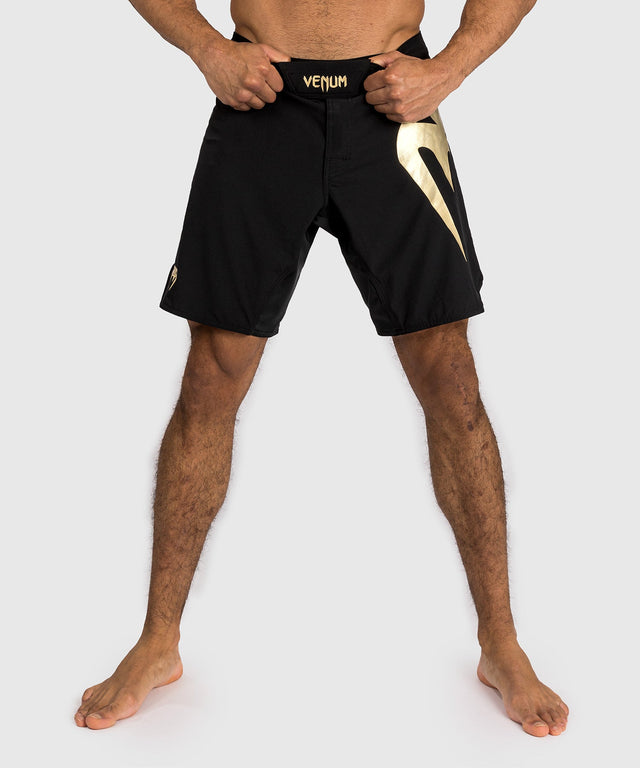 Venum Light 5.0 MMA-shorts - Sort/Guld forside