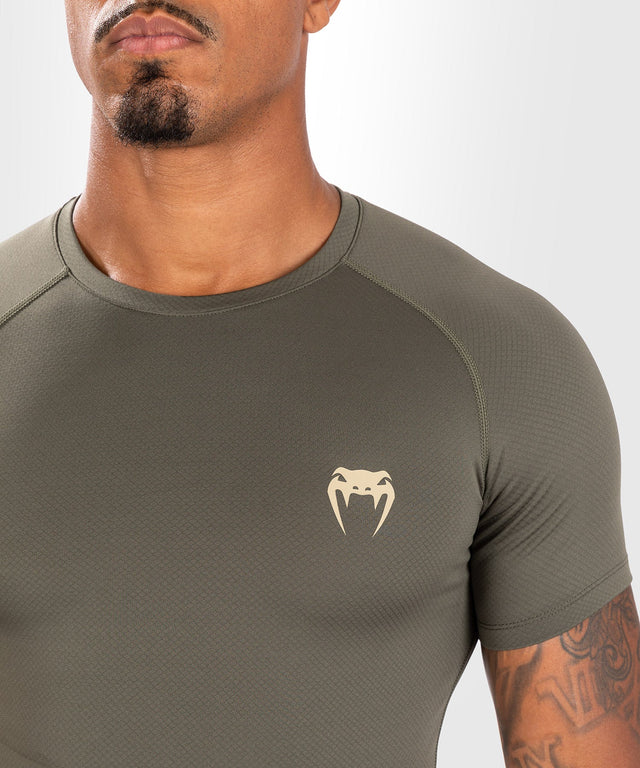 Rashguard Venum Contender Mâneci Scurte – Kaki Verde – Rashguard