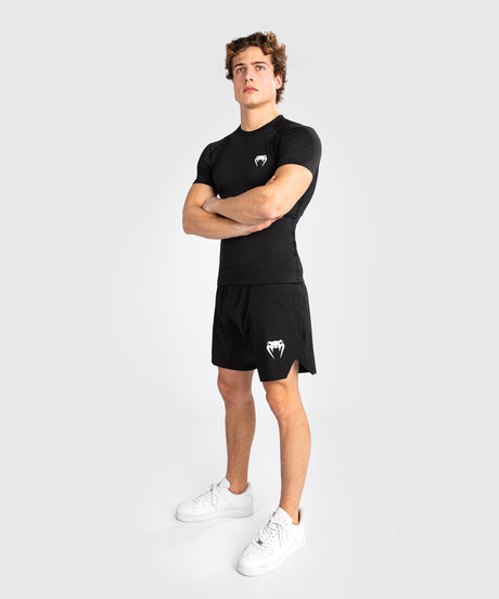 Rashguard Venum Contender Mâneci Scurte – Negru/Alb – Rashguard