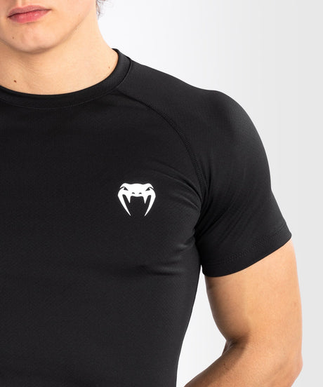 Rashguard Venum Contender Mâneci Scurte – Negru/Alb – Rashguard