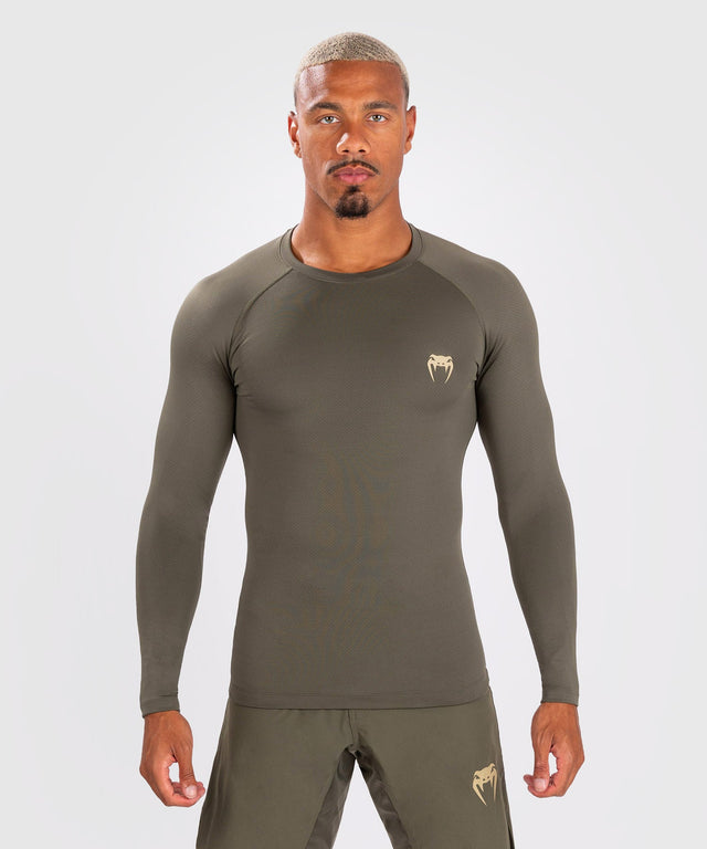 Rashguard Venum Contender Manga Larga – Caqui Verde